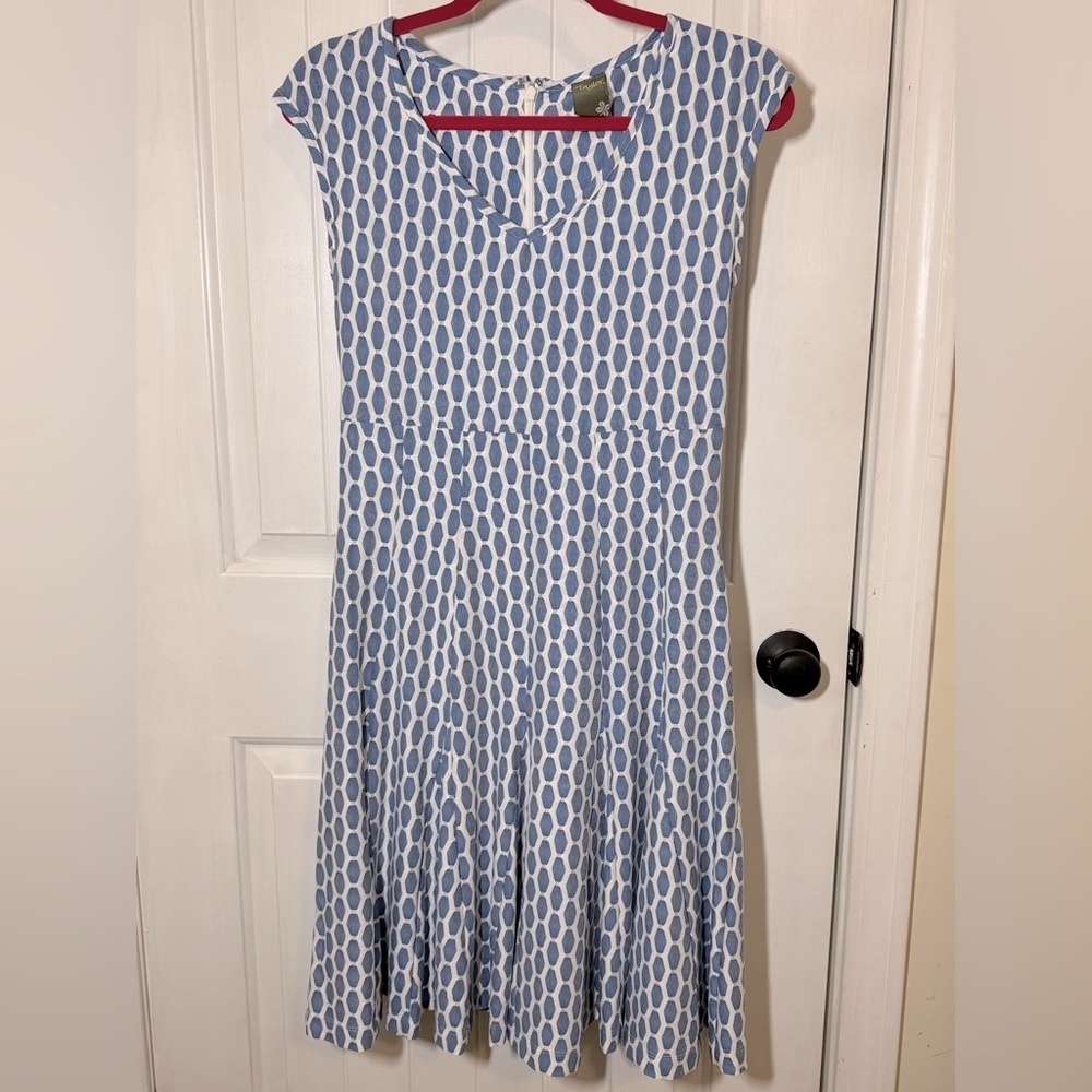 5/$25 Taylor - Cap Sleeve Dress